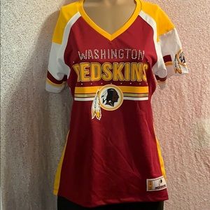 New Women’s Washington Redskins team shirt Lg